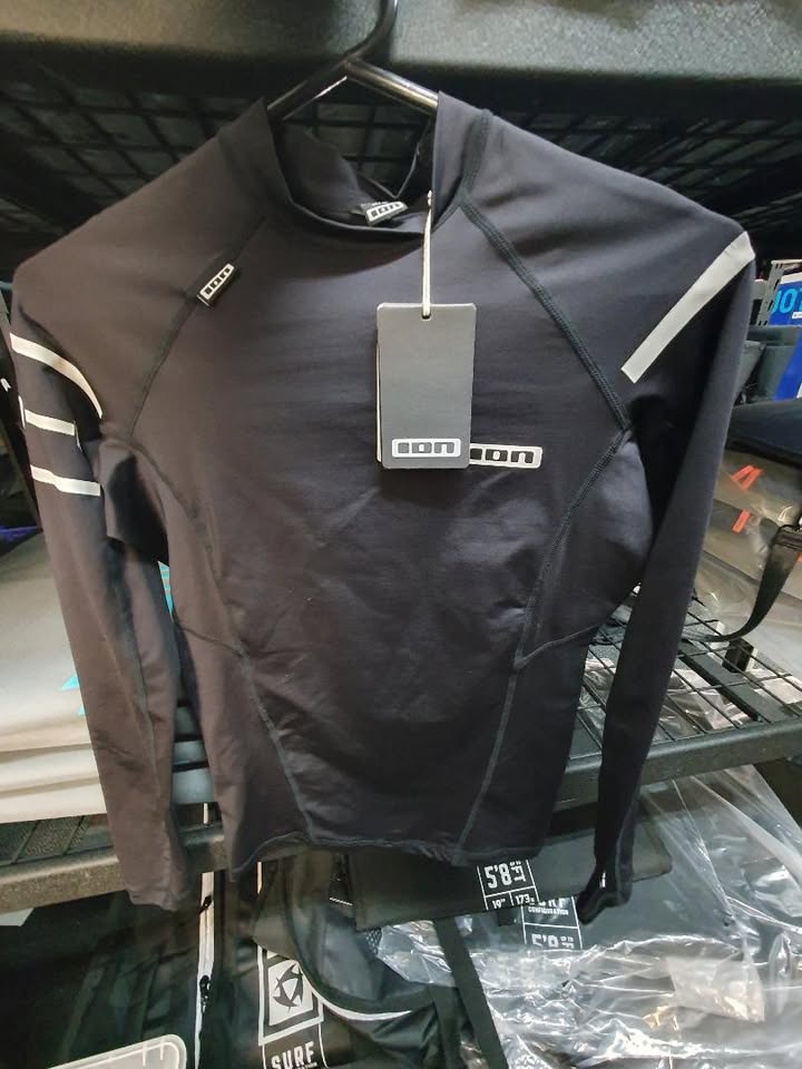 ION RASHGUARD